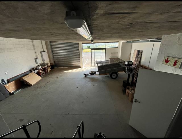 211M² FACTORY FOR SALE IN SHAKAS HEAD